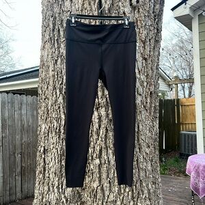 Athleta Accelerate 7/8 Tight Black 22” Inseam, Size M